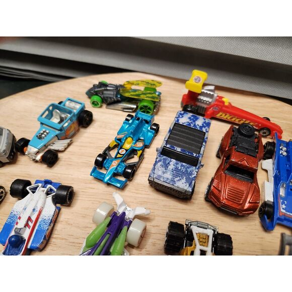 Little Boys Toy Car Lot – Mixed Brands, Small Scale Vehicles - Picture 5 of 10